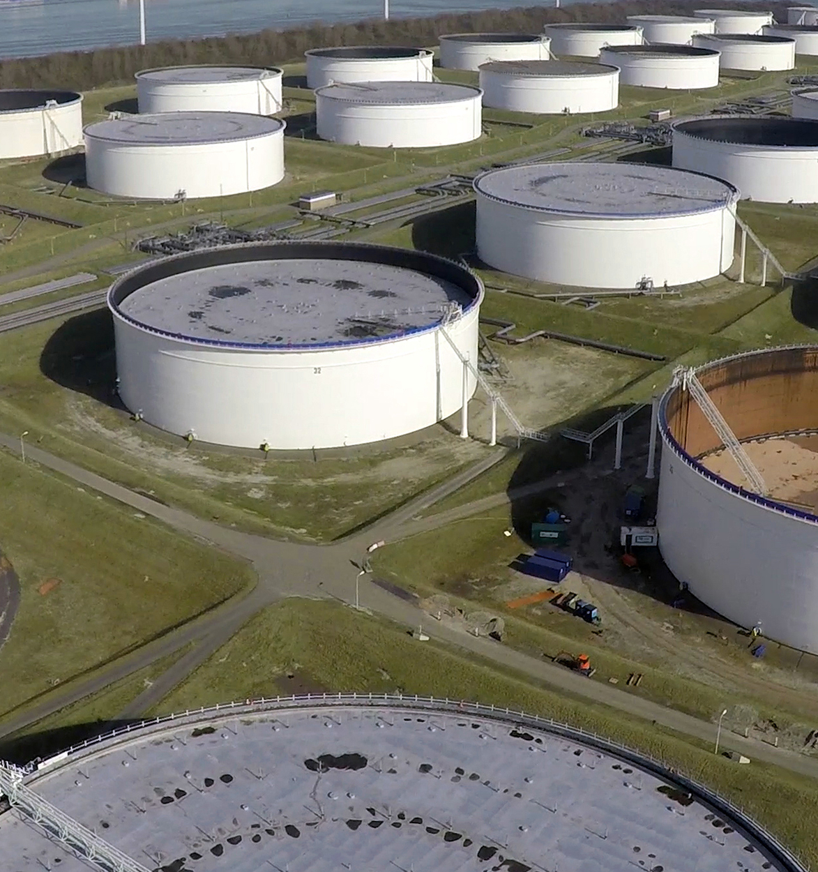 Main image of floating roof seals and aboveground storage tanks.